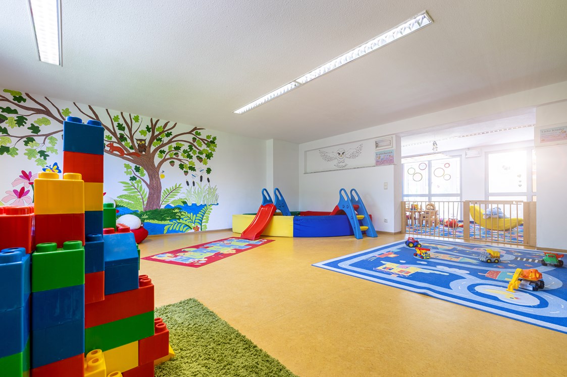 Kinderhotel: Kinderspielzimmer - Hotel Am Bühl