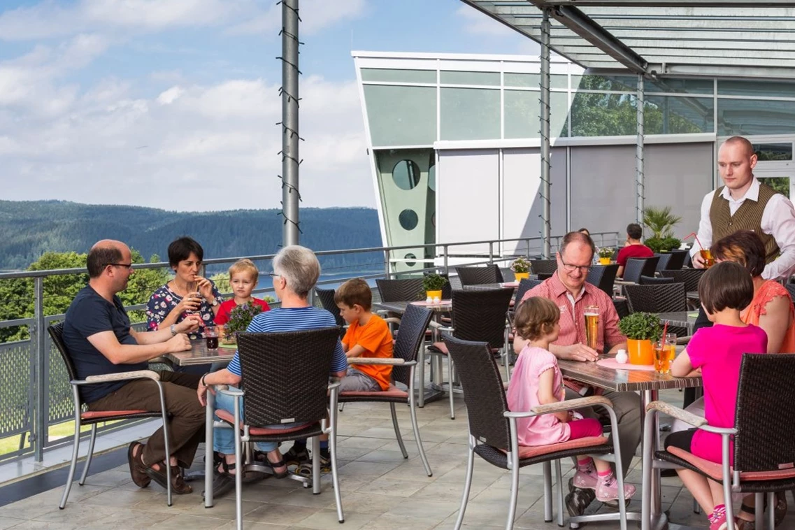 Kinderhotel: Panoramarestaurant Glashaus  - Hotel Am Bühl