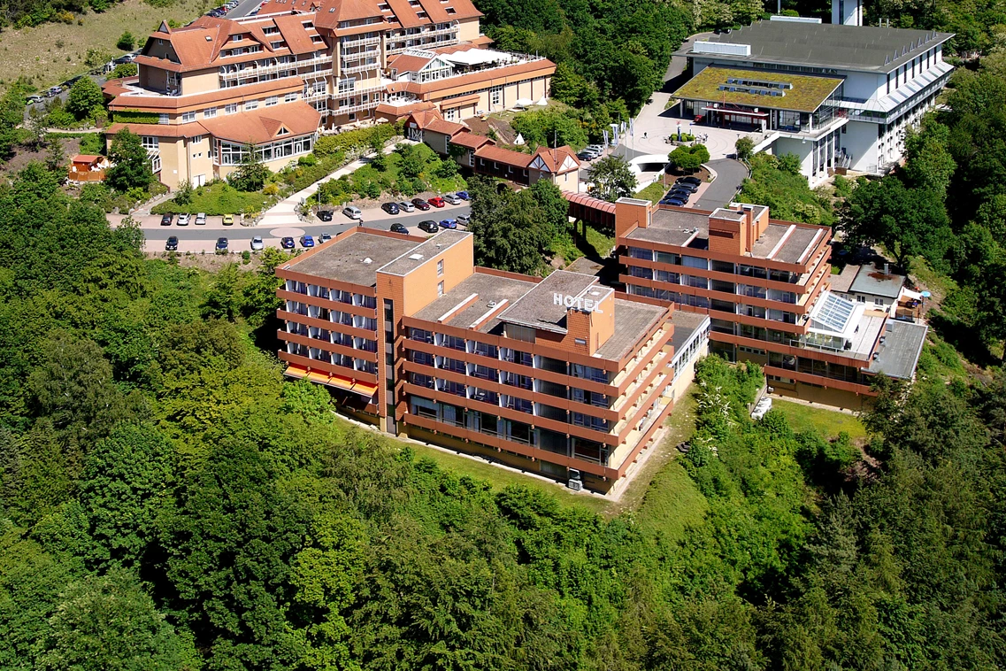 Kinderhotel: Luftbild - Göbel's Hotel Rodenberg