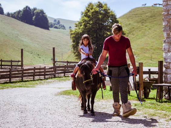 Kinderhotel: Fabilia Family Hotel Polsa - Trentino Südtirol ausgebildete Kinderbetreuung - Family Hotel Polsa