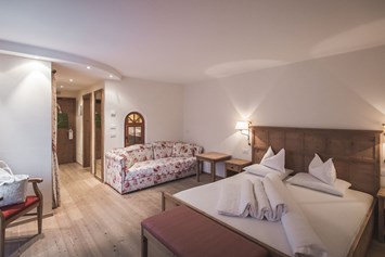 Kinderhotel: DZ Komfort - Dolomit Family Resort Alpenhof