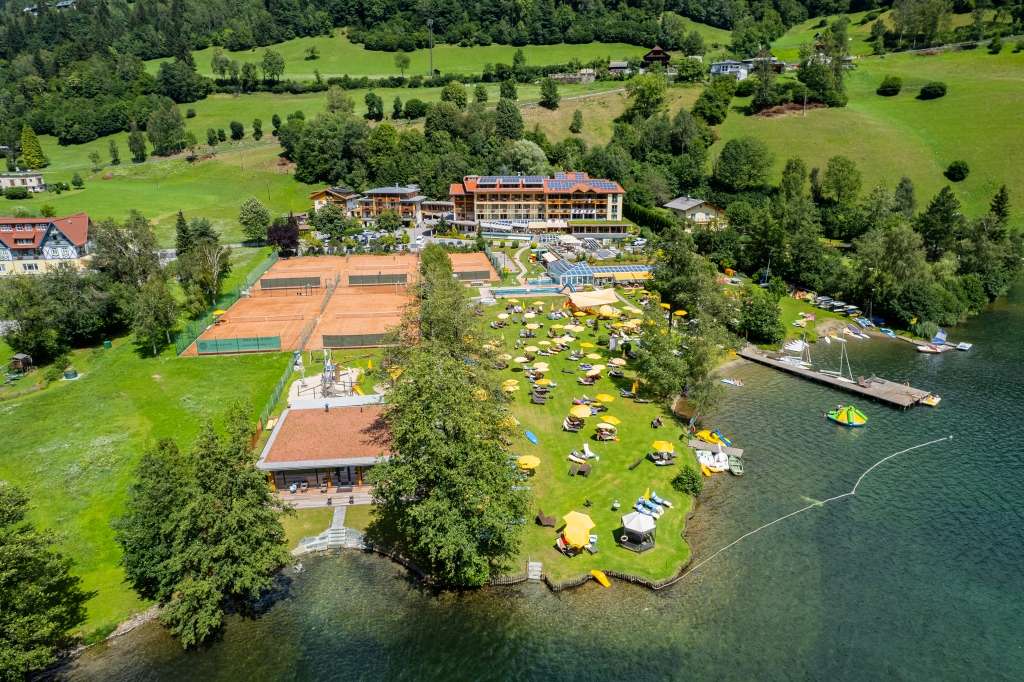Familienhotel - Umgebungsschwerpunkt: Berg - Familien- & Sportresort Brennseehof