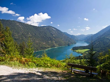 Familienhotel: Blick auf den See - Familienhotel Kreuzwirt