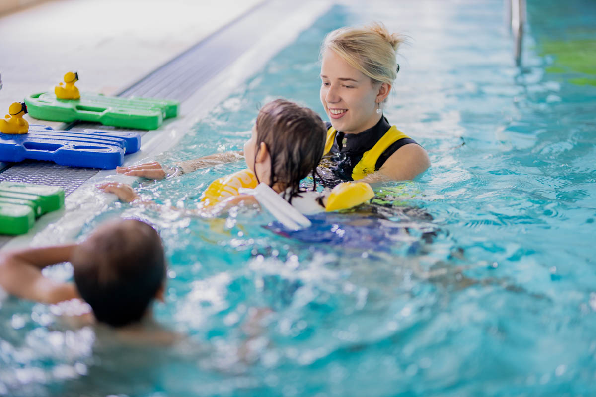 Kinderhotel: Fred´s Schwimmschule - Smiley’s Kinderhotel 