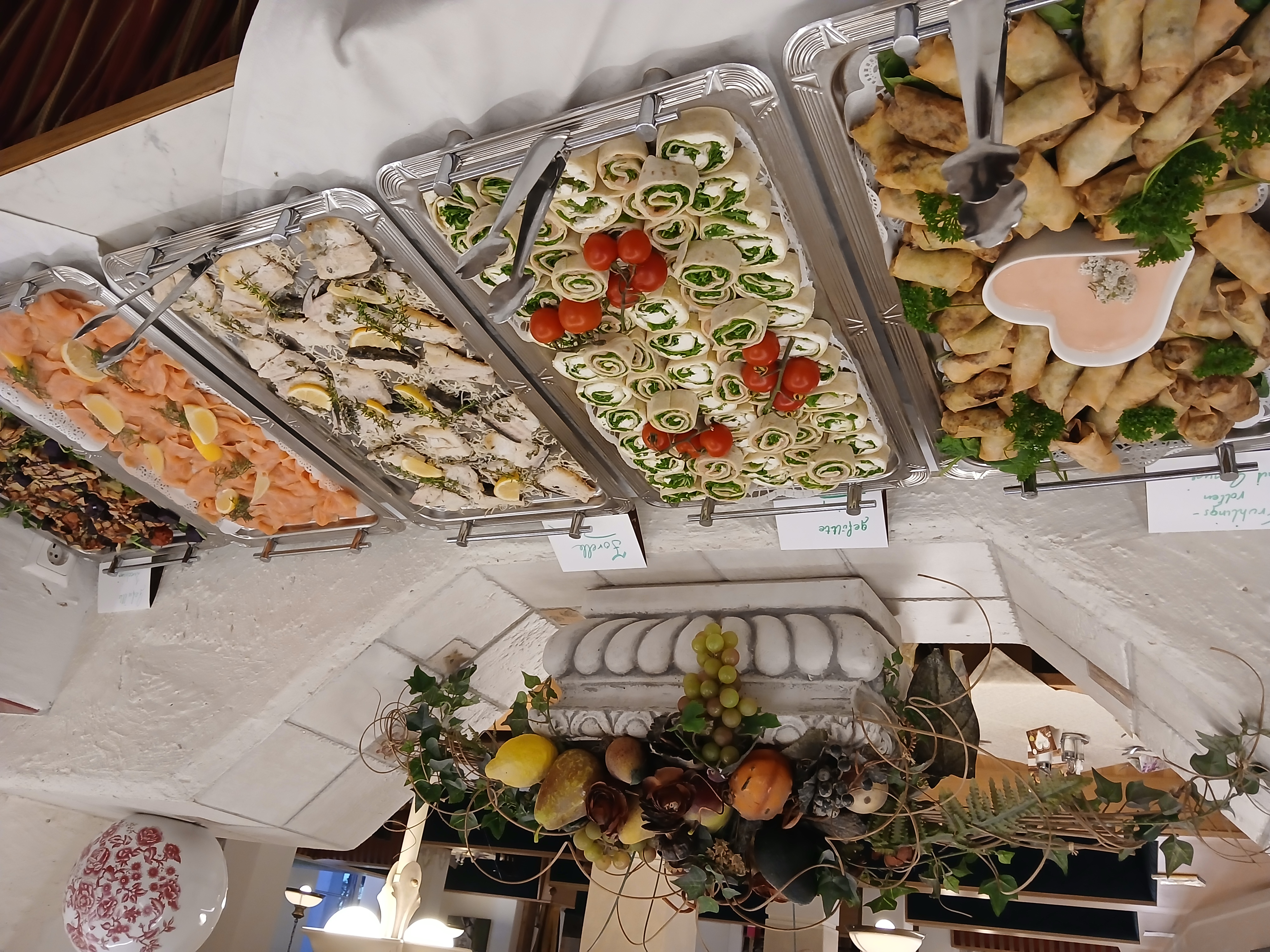 Kinderhotel: Auswahl am Buffet - Smiley’s Kinderhotel 