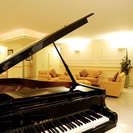 Kinderhotel: Klavier in der Lobby - Hotel Villa Ida