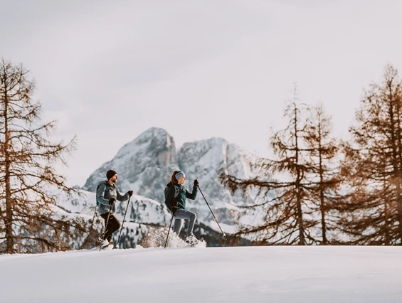 Kinderhotel: Geführte Schneeschuhwanderungen und vieles mehr! - Hotel Bergschlössl