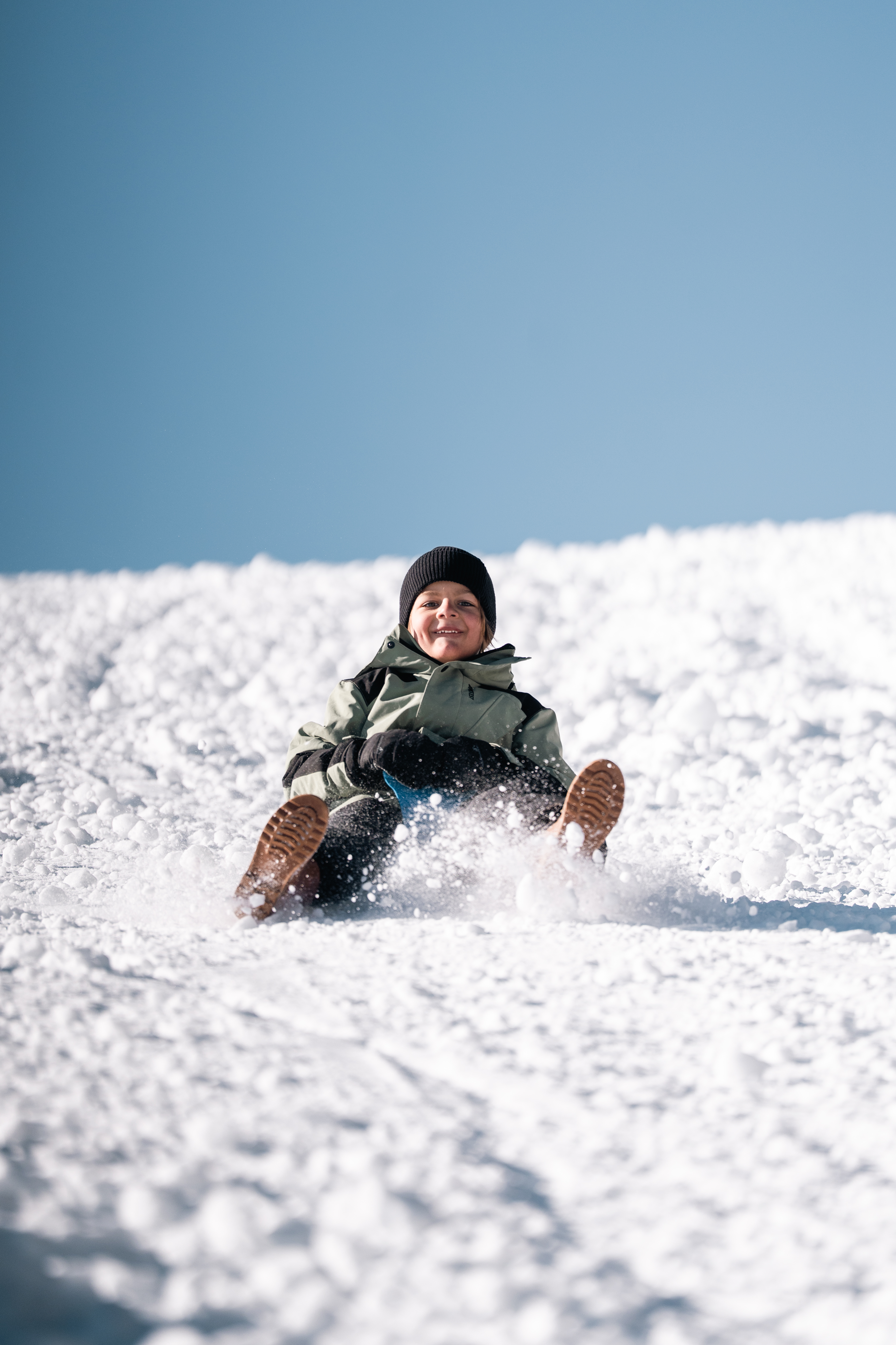 Kinderhotel: Schlittenfahren - Hotel Bergschlössl