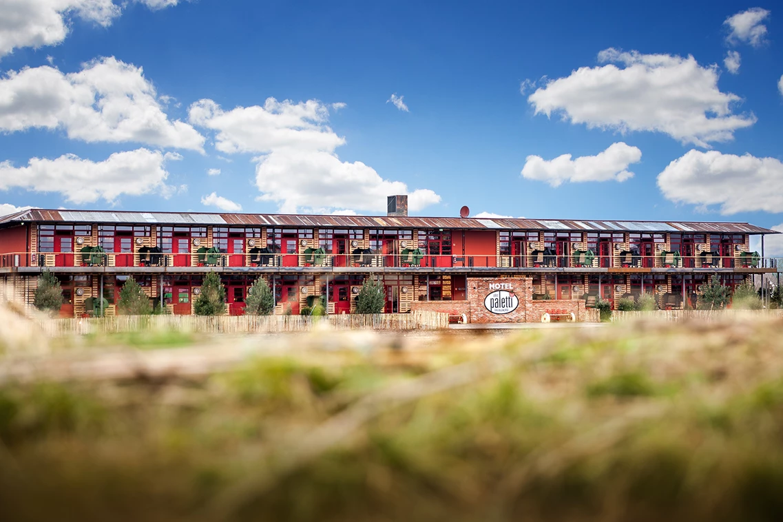 Kinderhotel: Alles Paletti - Karls Upcycling Hotel 