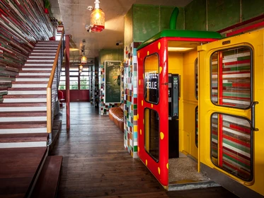 Kinderhotel: Alles Paletti - Karls Upcycling Hotel 