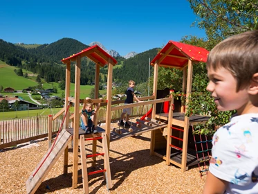 Kinderhotel: Spielplatz - Wohlfühlresort & Feriengut Martinerhof