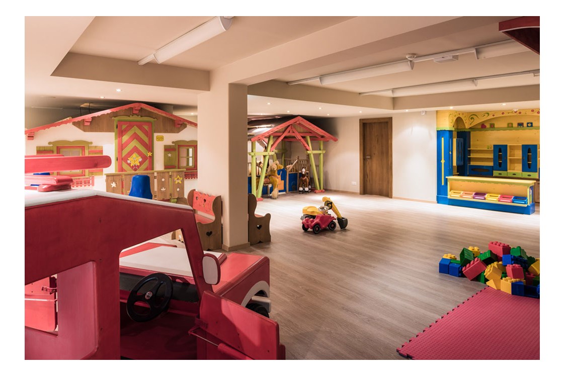 Kinderhotel: STAR.Dorf - Spiel und Spass für alle Kinder bis 6 Jahre - Baby- & Kinderhotel Laurentius