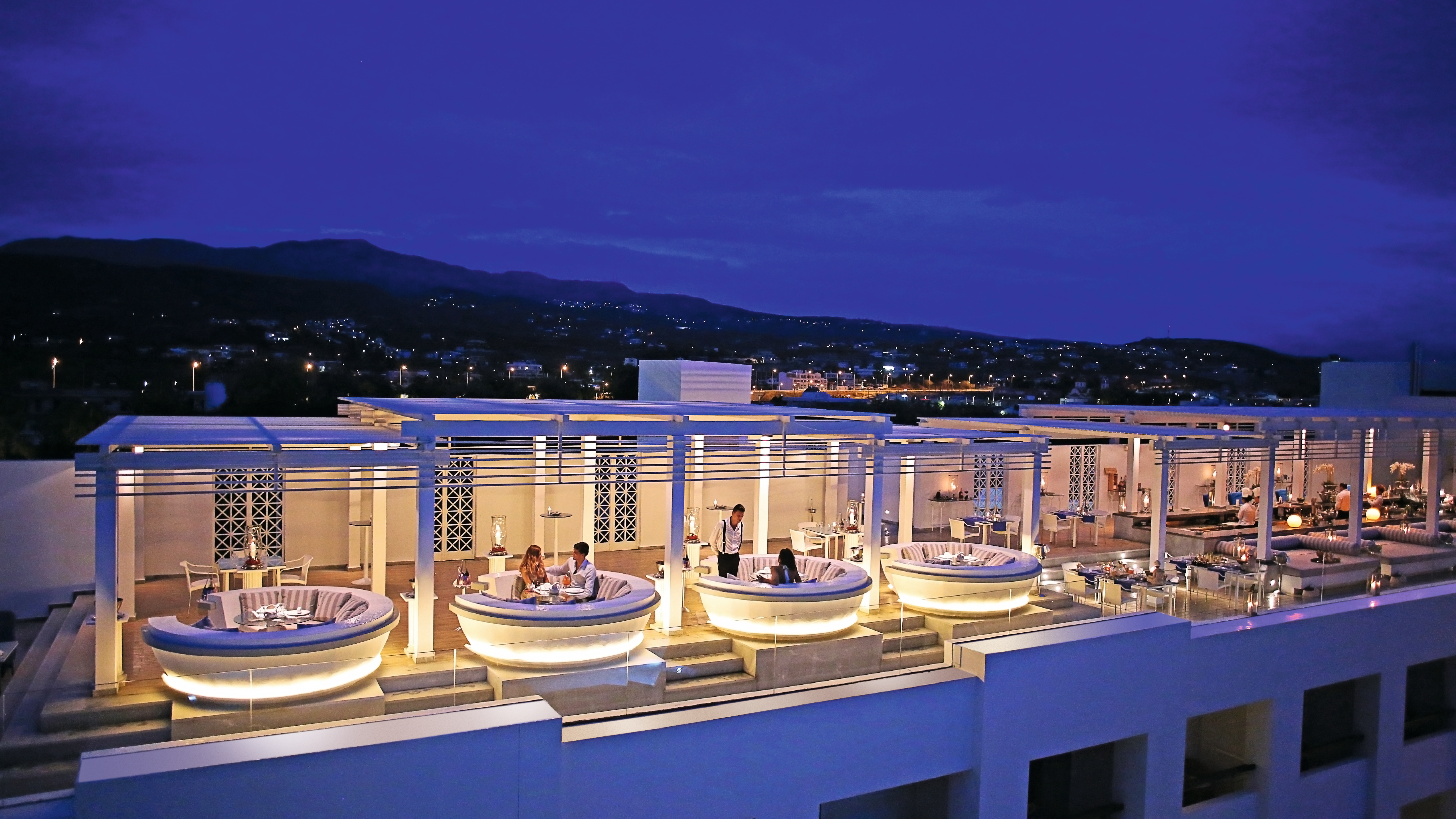 Familienhotel - Wasserrutsche - Kreta - Zeus Amalthia Sky Bar Restaurant, für einen perfekten Abend - Grecotel Creta Palace