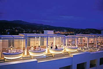Kinderhotel: Zeus Amalthia Sky Bar Restaurant, für einen perfekten Abend - Grecotel Creta Palace