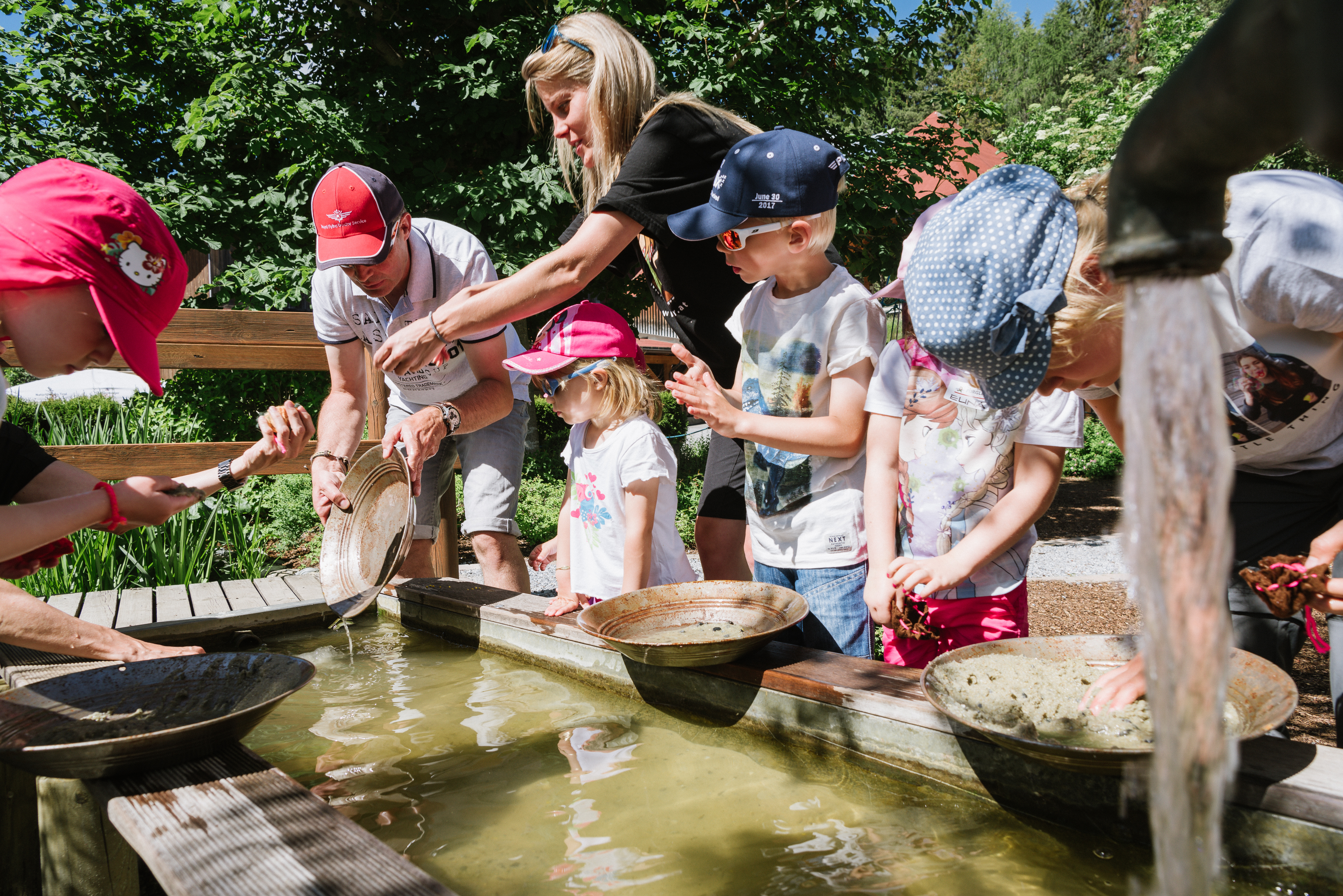 Kinderhotel: Hotelexklusiver Spielepark - Goldwaschen - Furgli Familienhotels - Spielen | Entdecken