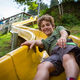 Kinderhotel: Riesenrutsche - Alpin Family Resort Seetal