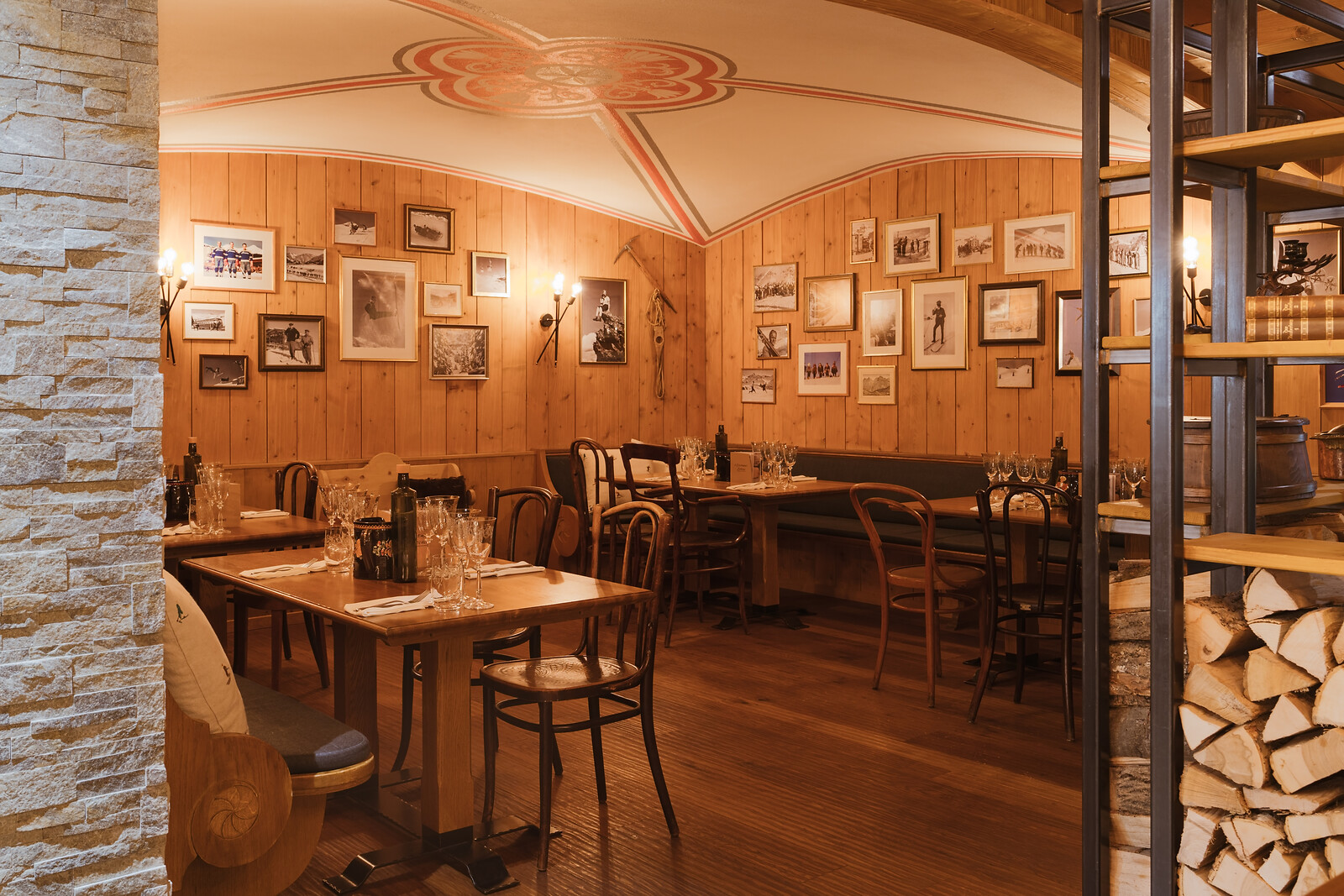 Kinderhotel: Restaurant the Basement Tschuggen Grand Hotel - Tschuggen Grand Hotel