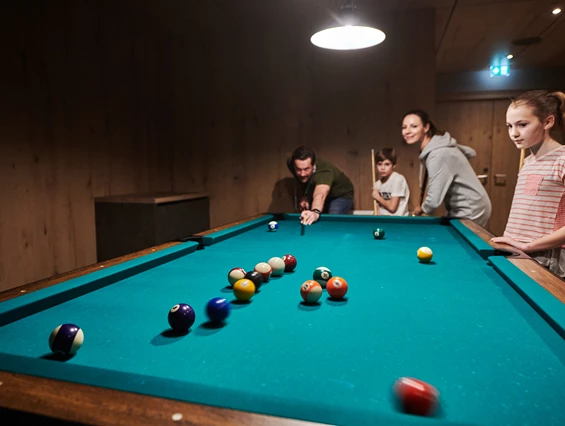 Kinderhotel: Billard spielen - Zugspitz Resort 4*S