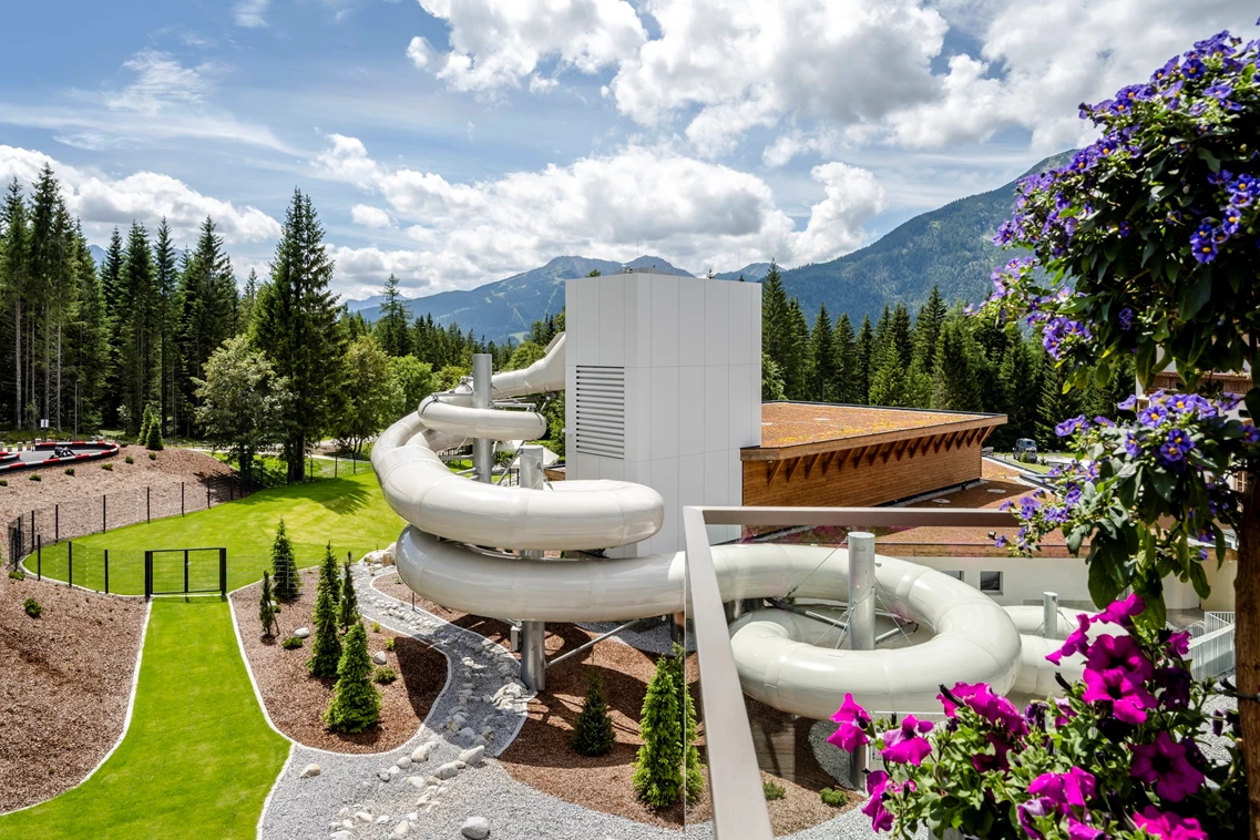 Kinderhotel: Wasserrutsche - Zugspitz Resort 4*S