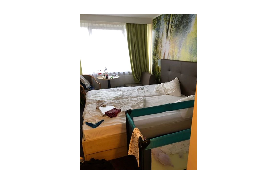 Kinderhotel: sehr kleines Doppelzimmer - AHORN Hotel Am Fichtelberg
