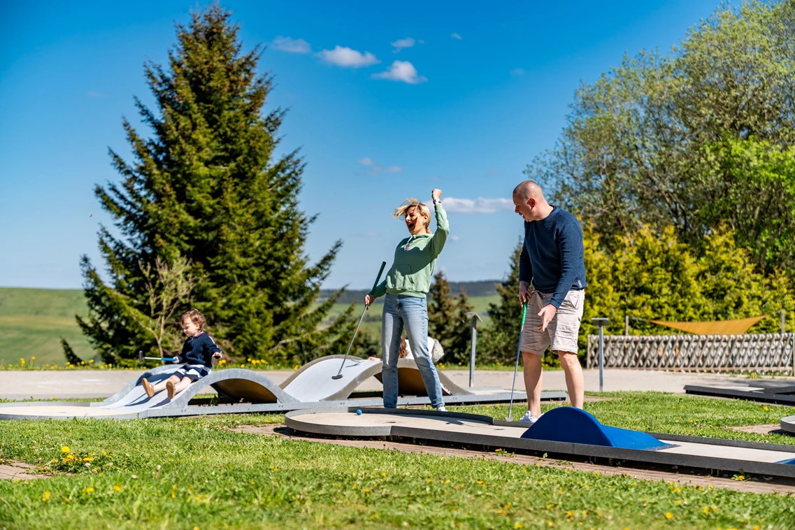 Kinderhotel: Minigolf - AHORN Hotel Am Fichtelberg