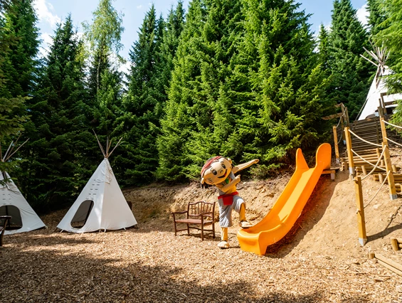 Kinderhotel: Kinderspielplatz - AHORN Hotel Am Fichtelberg