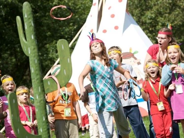 Kinderhotel: YOKI AHORN Kinderwelt - vielfältiges, kostenfreies Kinderanimationsprogramm zu jeder Jahreszeit - AHORN Berghotel Friedrichroda