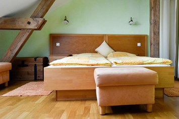Kinderhotel: Schlafzimmer im Dachgeschoß - Gut Nisdorf - Bio Urlaub an der Ostsee