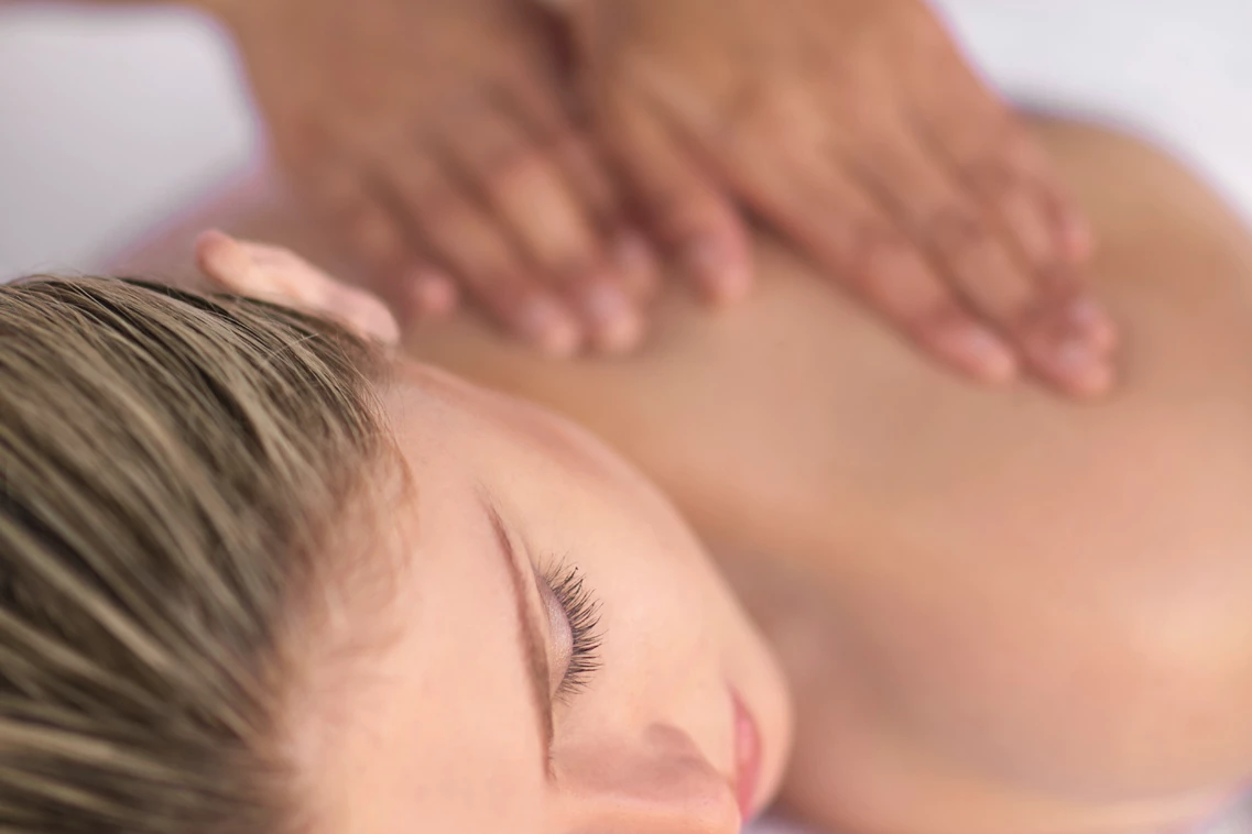 Kinderhotel: Massage und Beauty Abteilung - Familien- und Sportresort Alpenblick