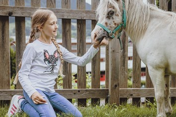 Kinderhotel: Sportresort Alpenblick Kinderspass Pony - Familien- und Sportresort Alpenblick