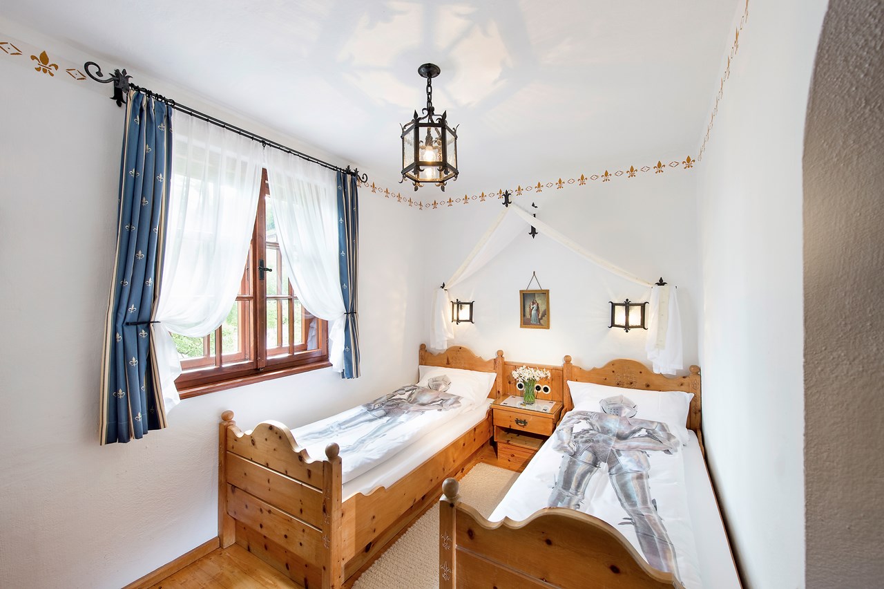 Aparthotel Schloss Thannegg Zimmerkategorien Kleine Klause bzw. Einzelzimmer