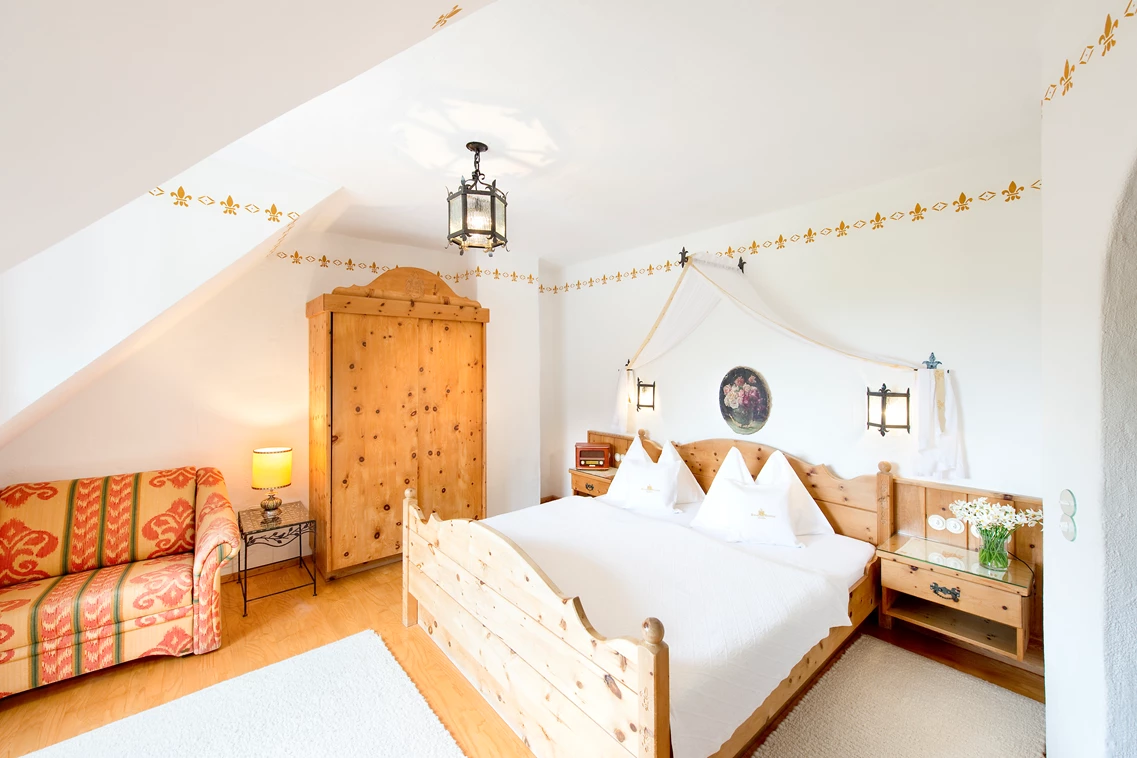 Kinderhotel: Schloss Thannegg Doppelzimmer mit Zustellbett - Schloss Thannegg Ferienwohnung und Zimmer