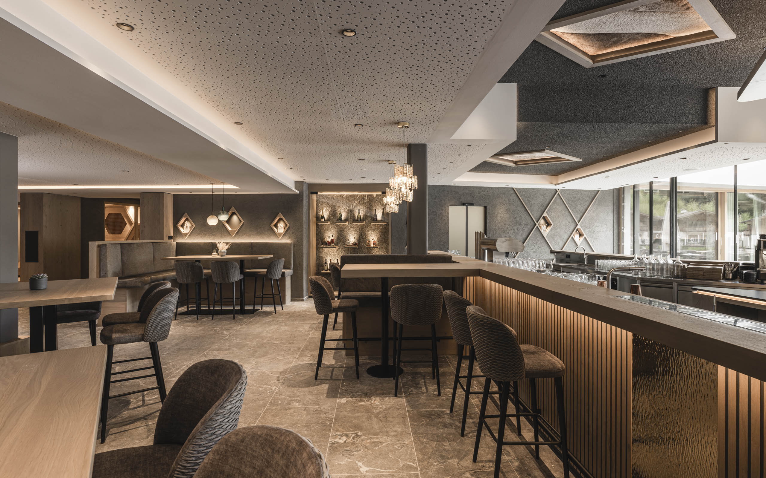 Kinderhotel: Unsere neu gebaute Bar 2026.  - Feuerstein Nature Family Resort