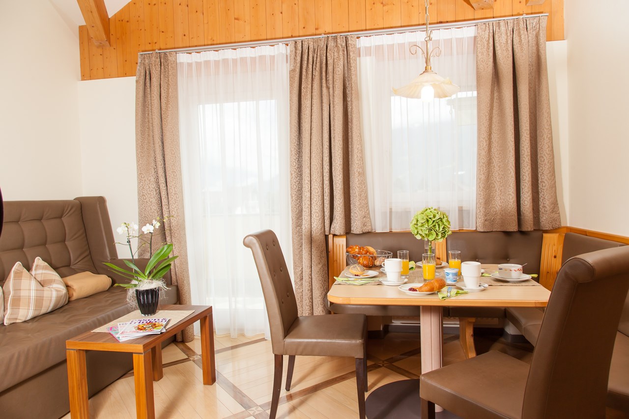 Familien-Wellness Residence Tyrol Zimmerkategorien Appartement Family Deluxe Panoramic