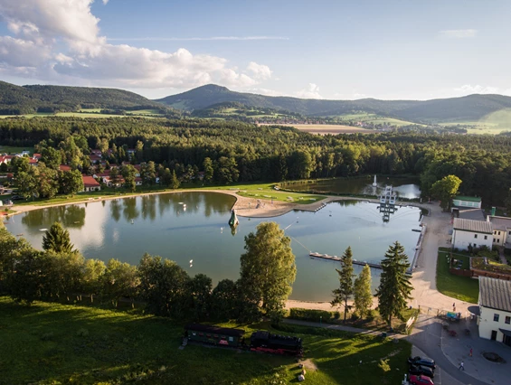 Kinderhotel: Übersicht Trixi Ferienpark ZIttauer Gebirge - Waldstrand-Hotel Großschönau