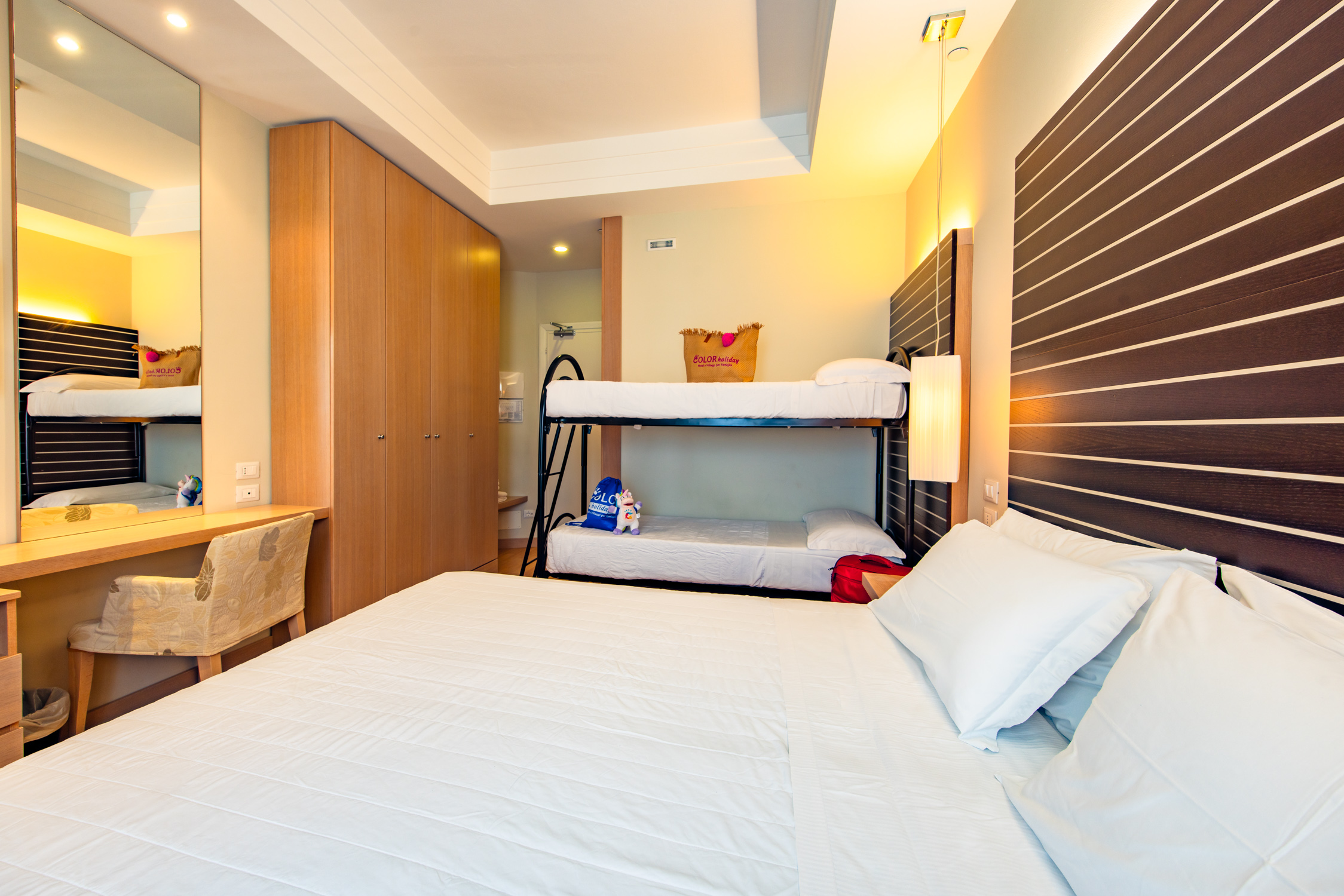 Kinderhotel: Color Alexandra Plaza