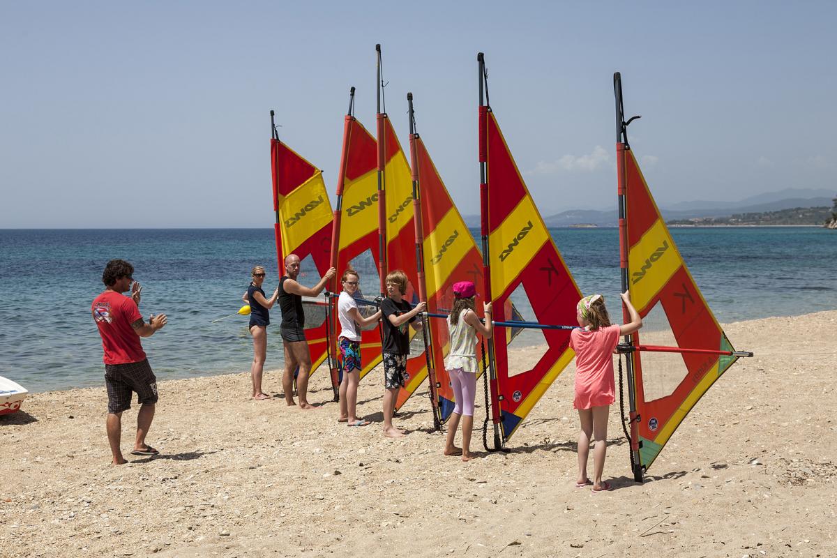 Kinderhotel: Segelschule - Hotel Lily Ann Beach