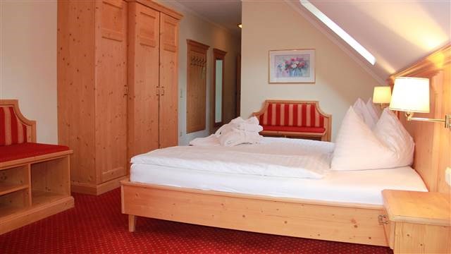 Familiengut Hotel Burgstaller Zimmerkategorien Doppelzimmer Deluxe