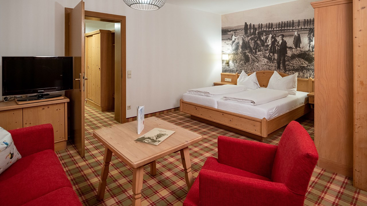 Familiengut Hotel Burgstaller Zimmerkategorien Panoramasuite Superior