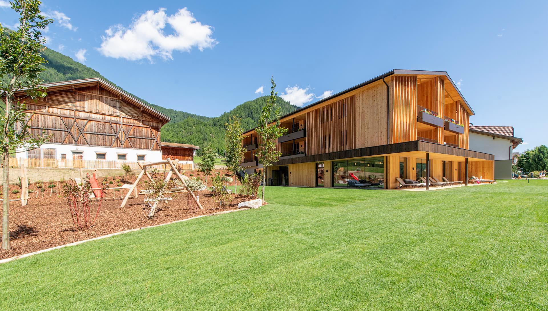 Familienhotel - Bauernhof - Südtirol - linara bio family hotel