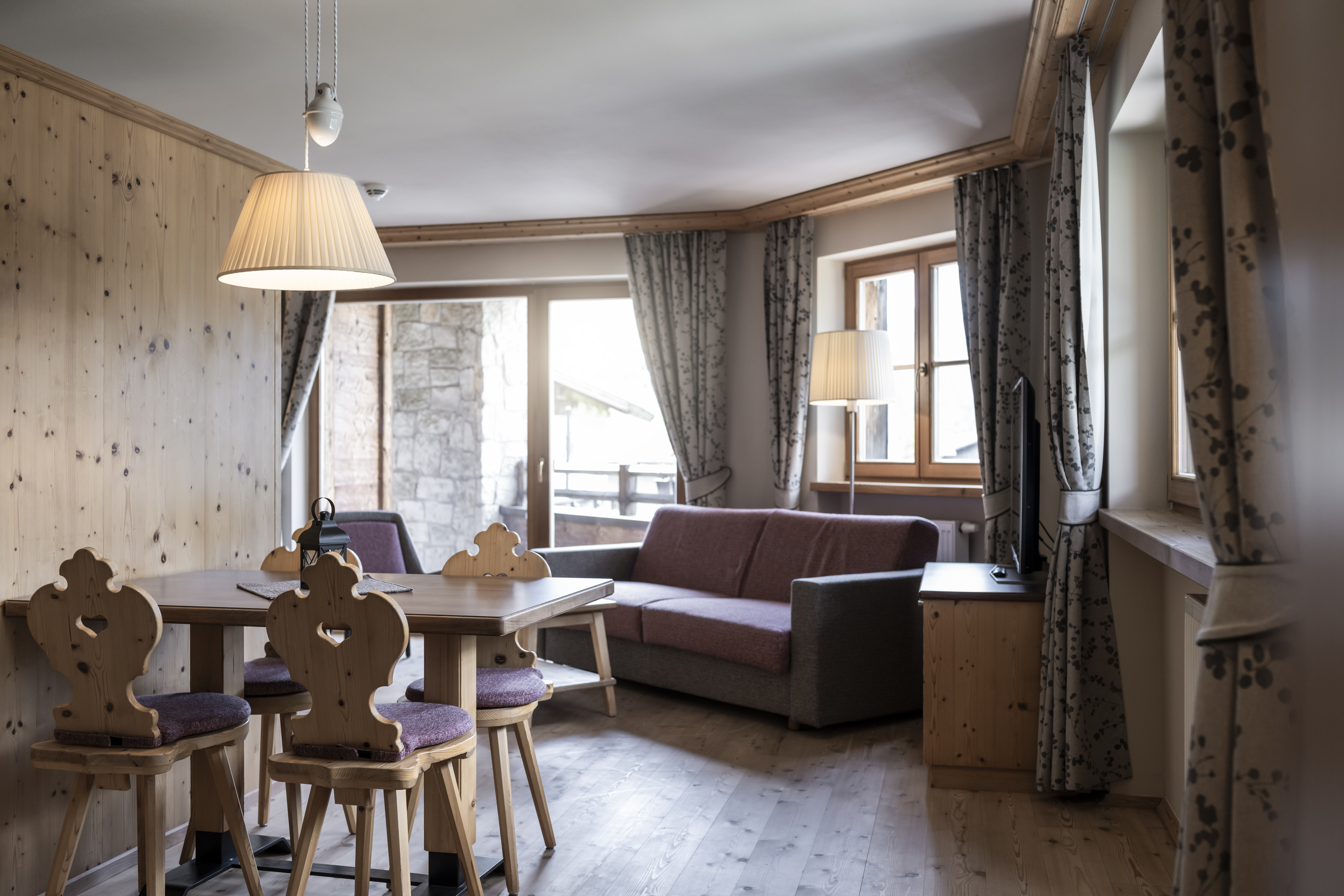 Post Alpina - Family Chalets Dolomites Zimmerkategorien Suite Carpe Diem