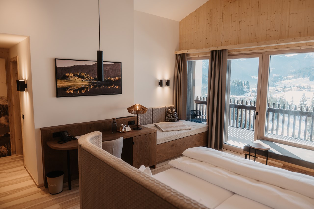 Hotel …mein Neubergerhof****S Zimmerkategorien DOPPELZIMMER WIPFELGLÜCK