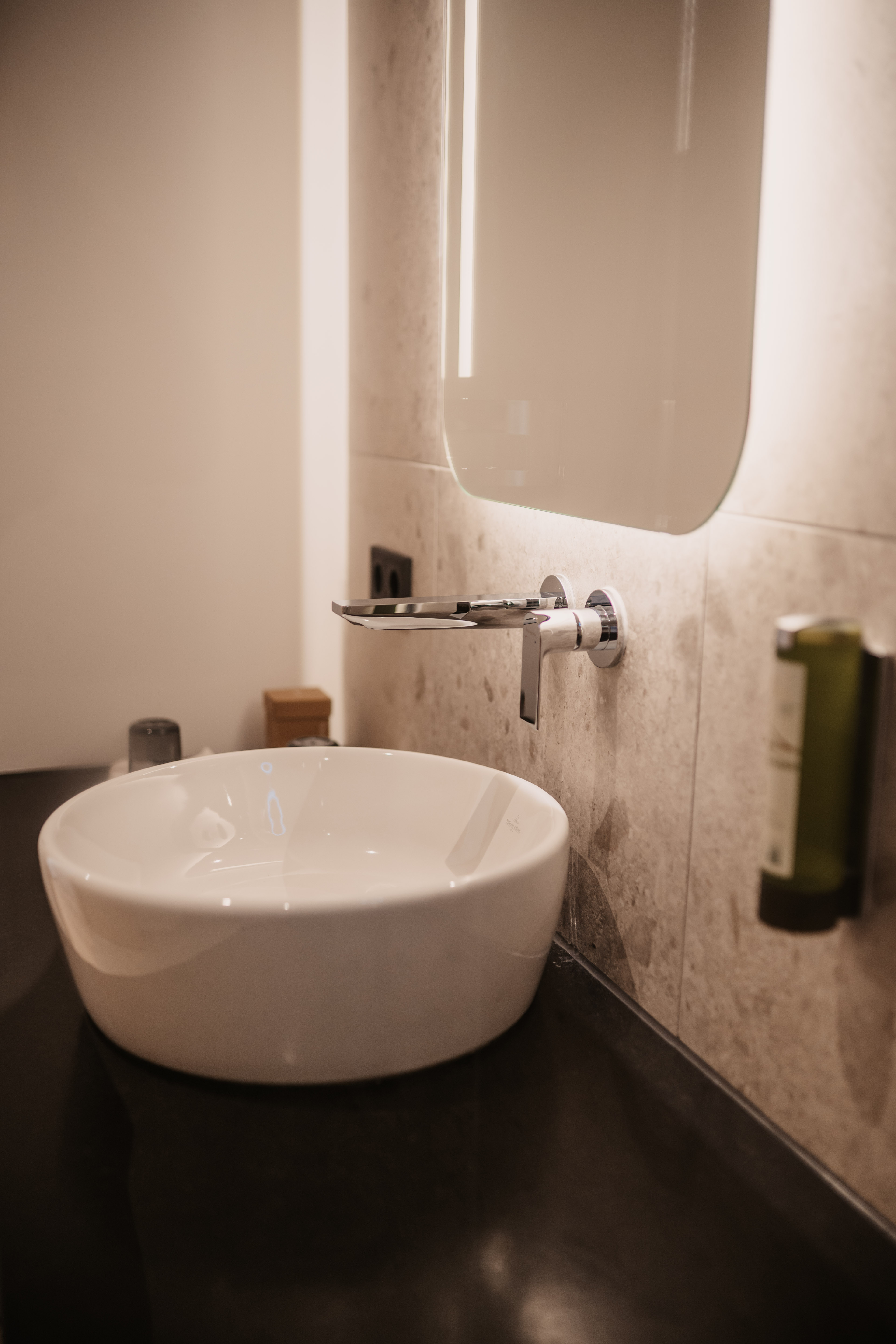 Kinderhotel: Doppelzimmer Bergwiese
30 m²
2-2 Gäste - Hotel …mein Neubergerhof****