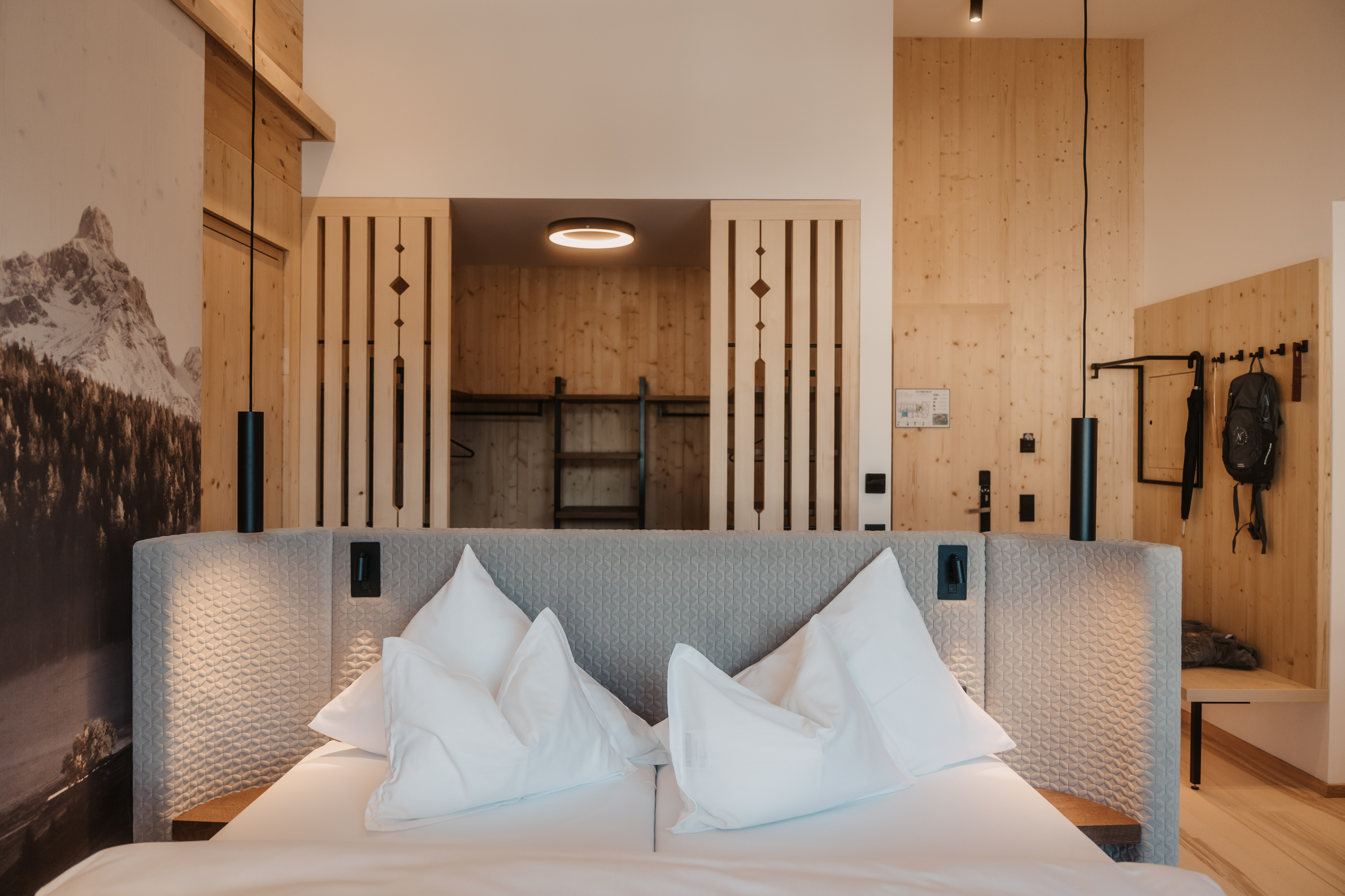 Kinderhotel: Doppelzimmer DUO Fichtennest
70 m²
4-5 Gäste - Hotel …mein Neubergerhof****