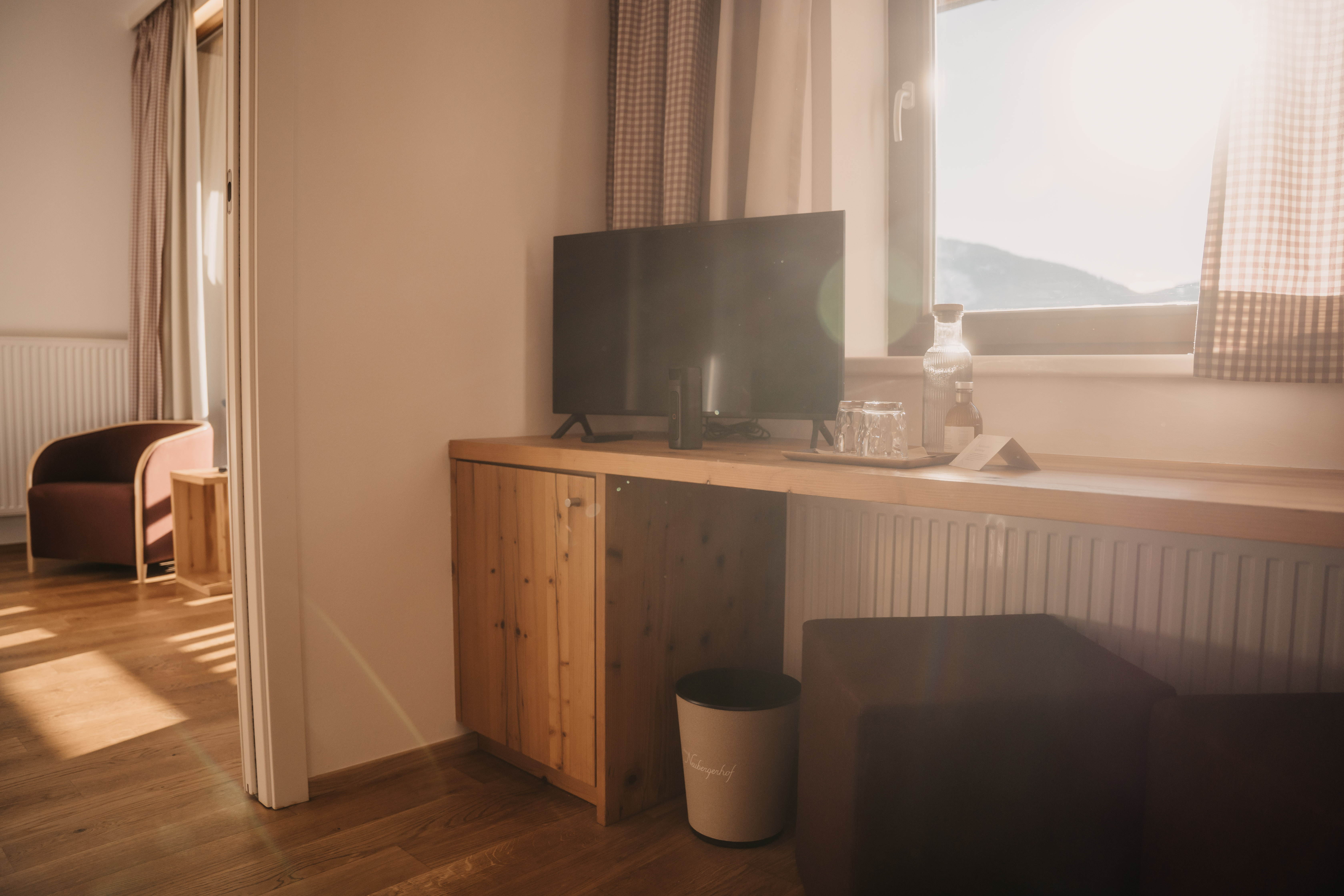 Kinderhotel: Familienzimmer Wiesenquell
38 m²
3-5 Gäste - Hotel …mein Neubergerhof****