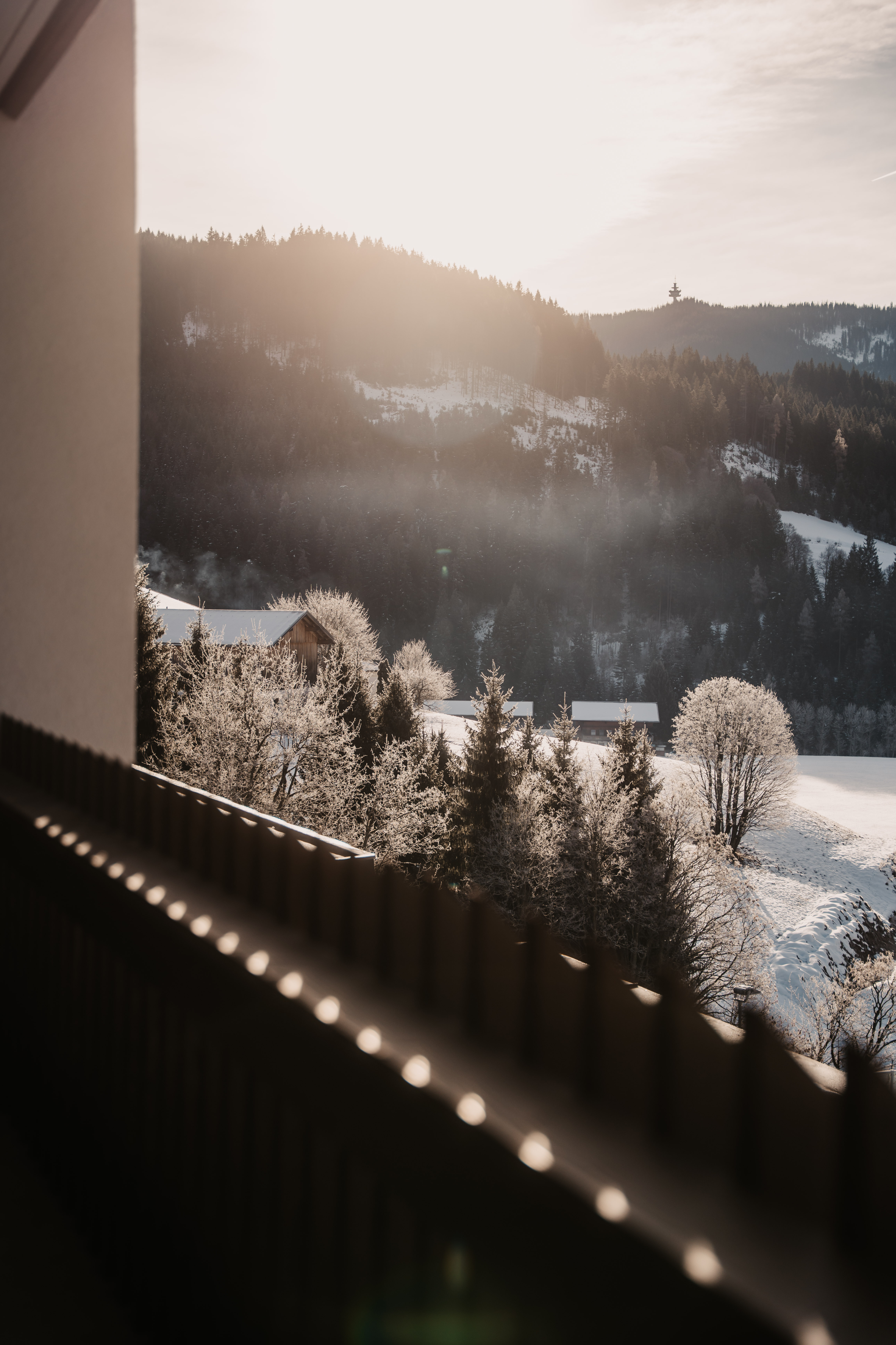 Kinderhotel: Ausblick Balkon - Hotel …mein Neubergerhof****