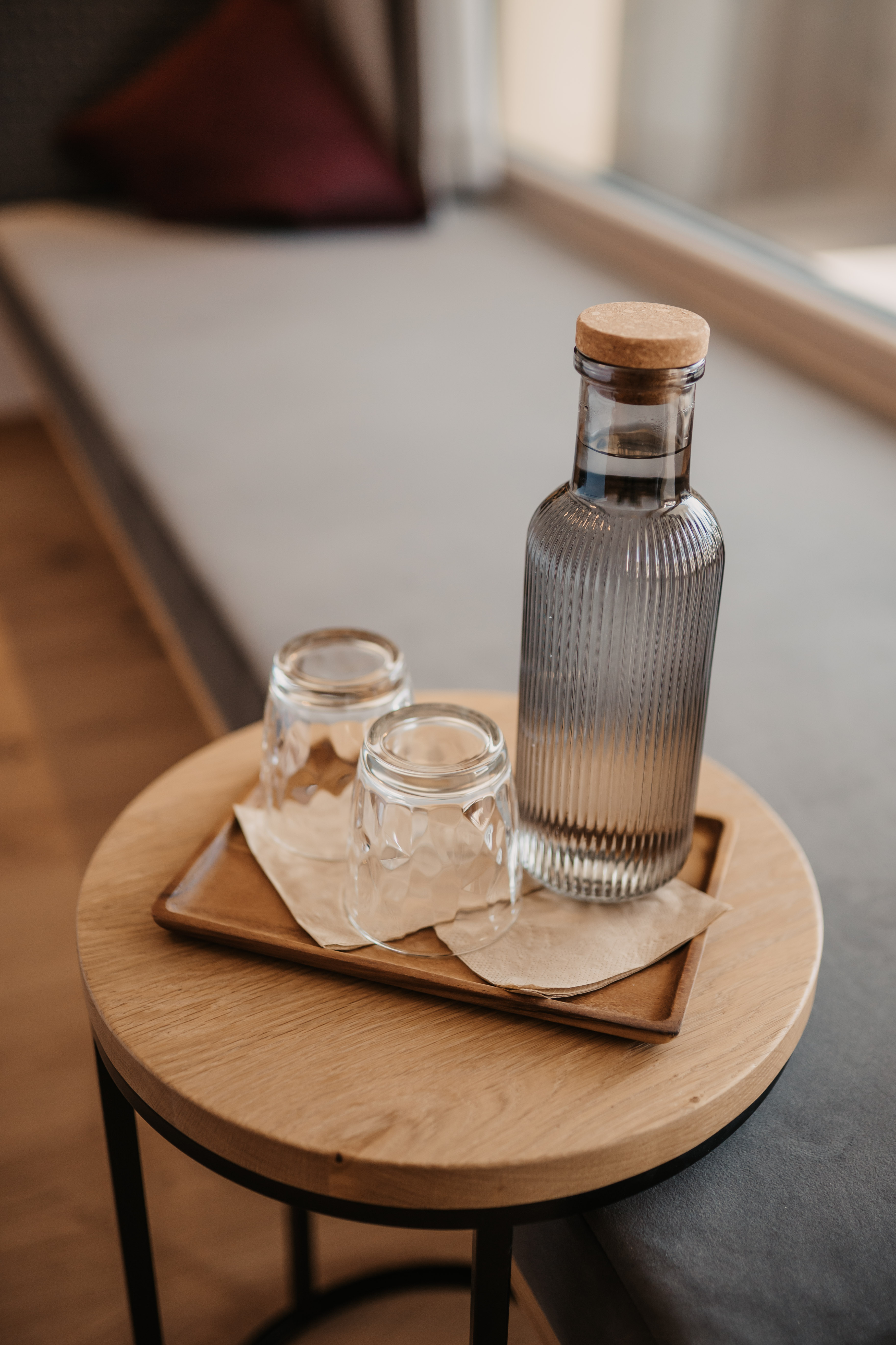 Kinderhotel: Wasserflasche am Zimmer - Hotel …mein Neubergerhof****