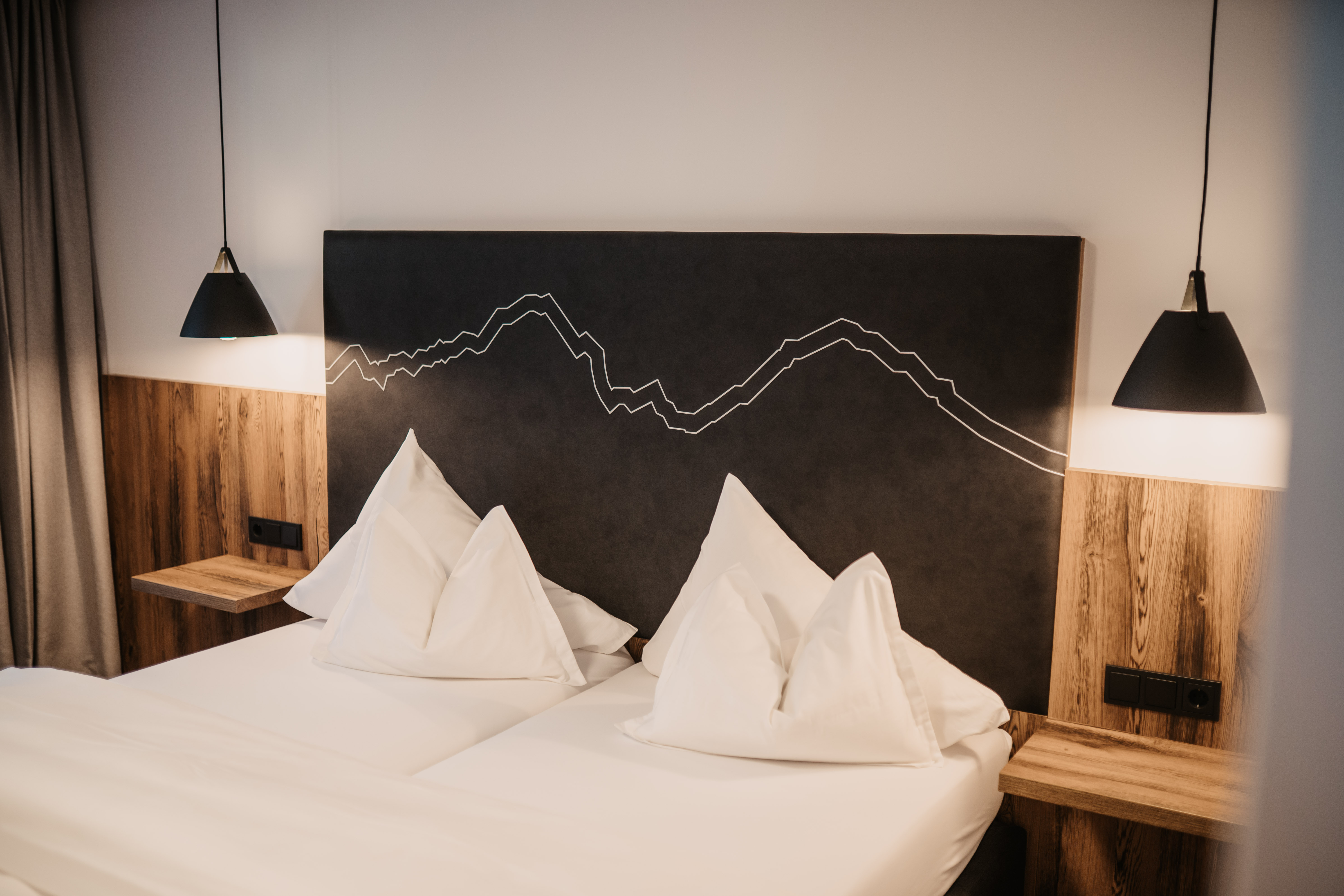 Kinderhotel: Doppelzimmer Waldklang
20 m²
1-3 Gäste - Hotel …mein Neubergerhof****S - Wohnen | Schlafen