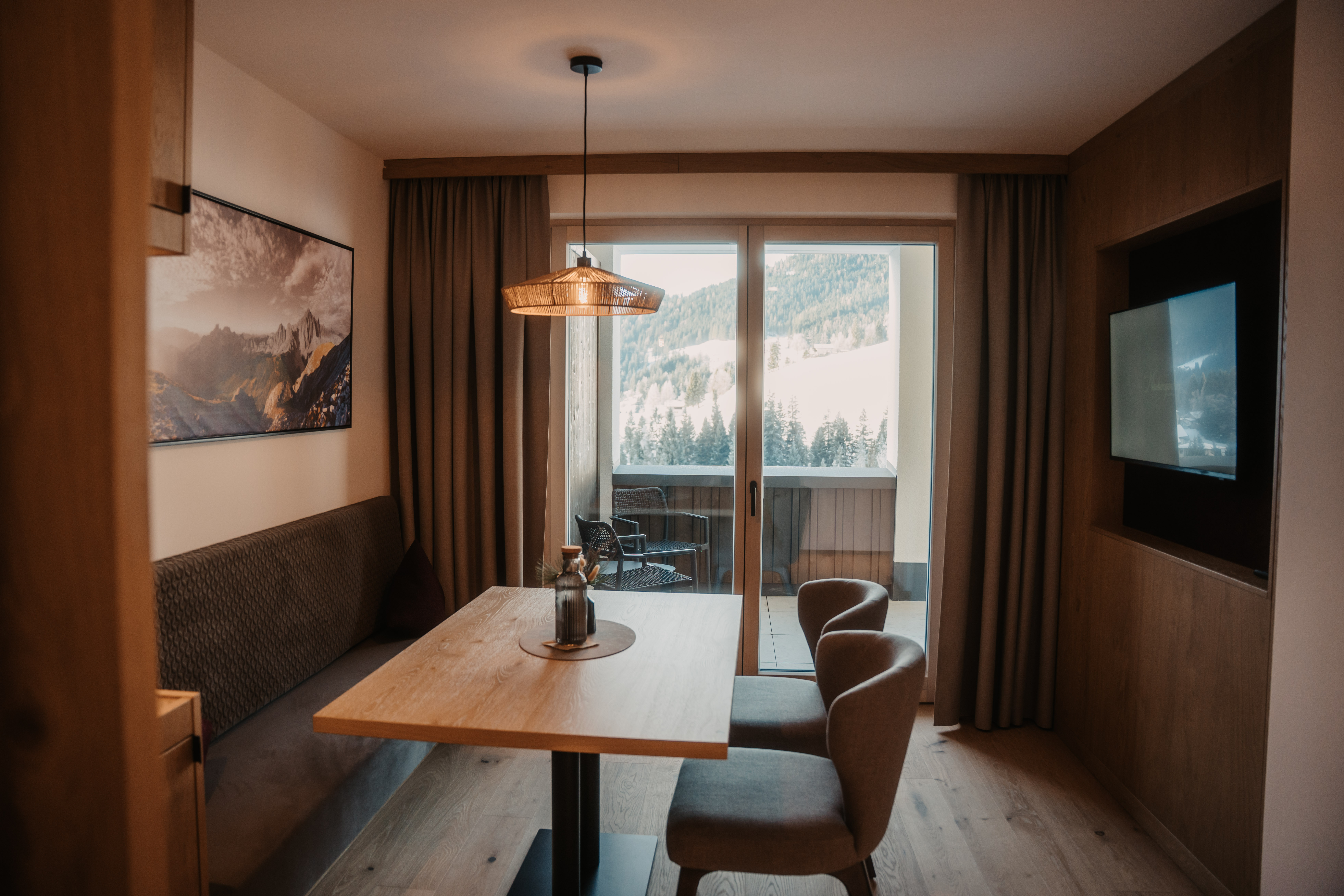 Kinderhotel: Familiensuite Sternstunden
50 m²
4-6 Gäste - Hotel …mein Neubergerhof****S - Wohnen | Schlafen