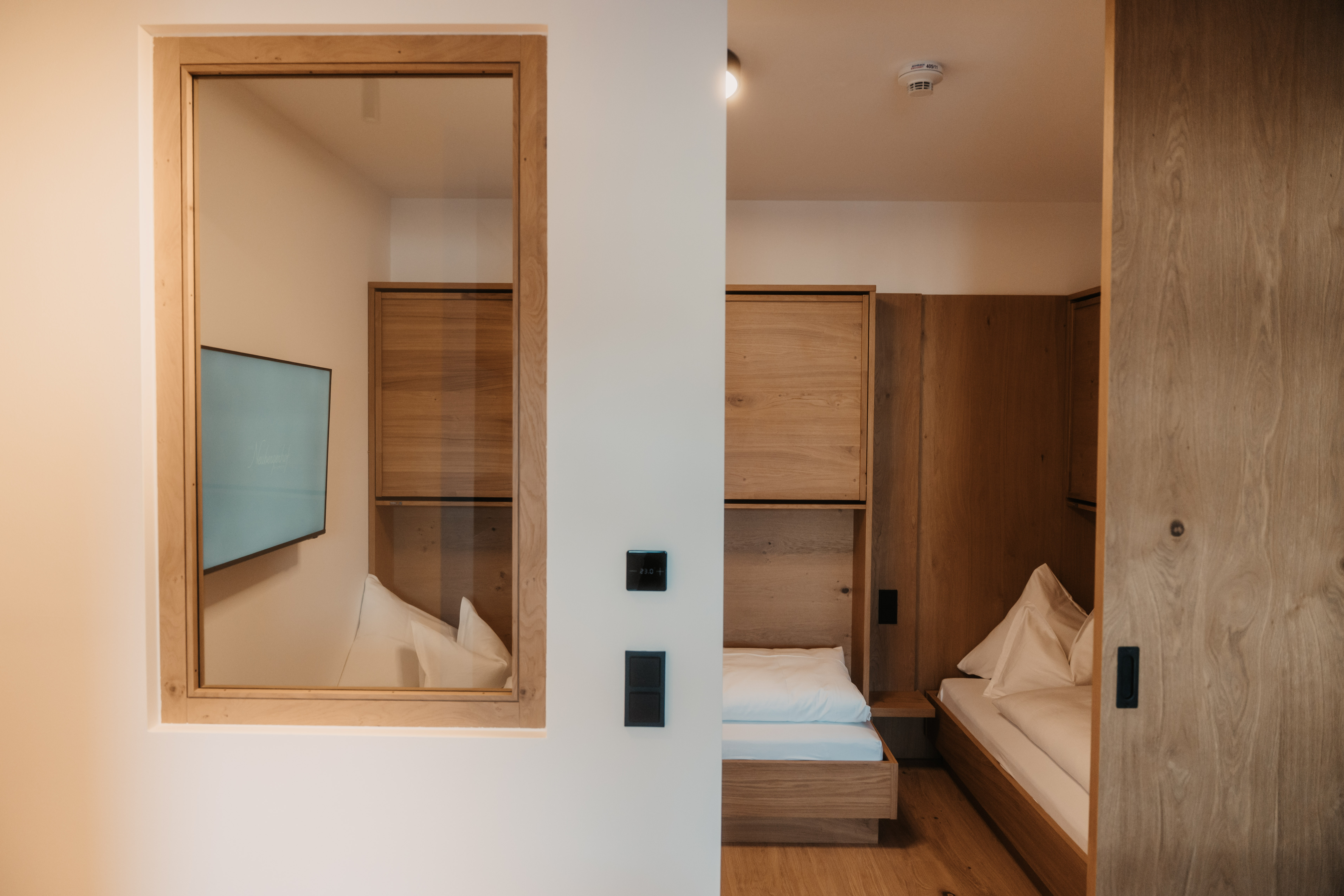 Kinderhotel: Familiensuite Sternstunden
50 m²
4-6 Gäste - Hotel …mein Neubergerhof****S - Wohnen | Schlafen